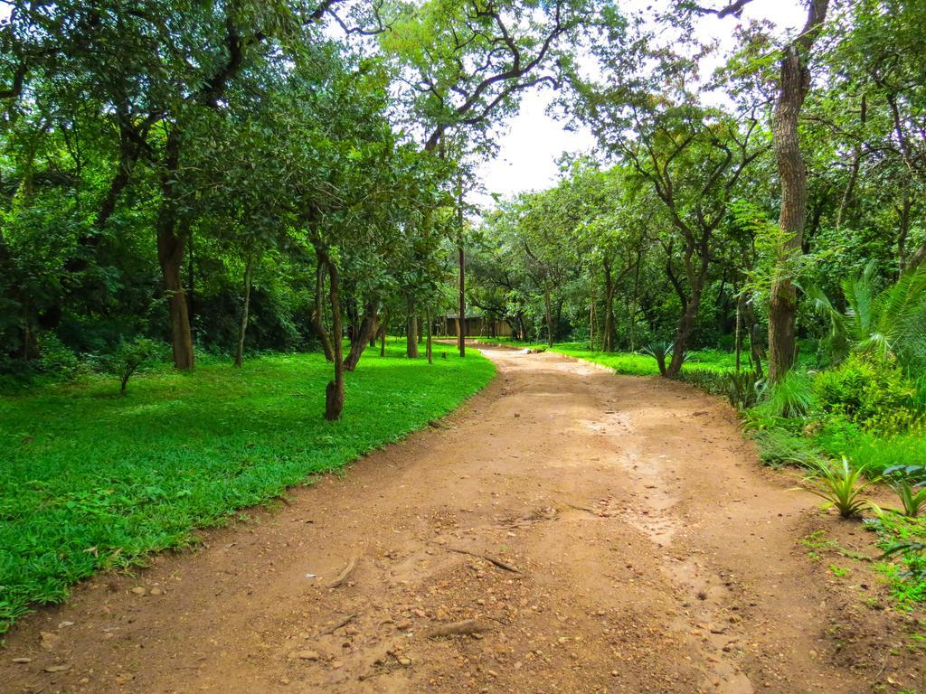 Woodlands Lilongwe Hotel Ngoại thất bức ảnh