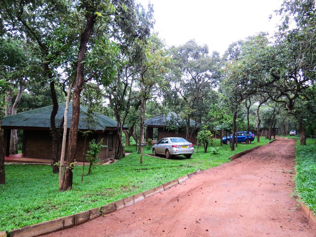 Woodlands Lilongwe Hotel Ngoại thất bức ảnh