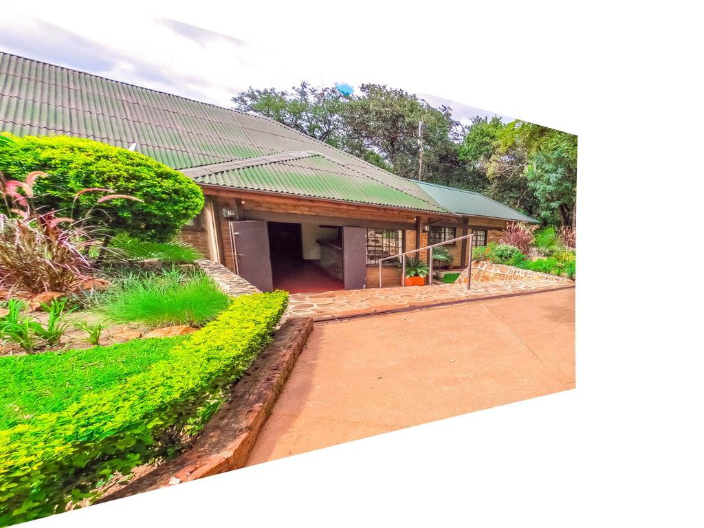 Woodlands Lilongwe Hotel Ngoại thất bức ảnh