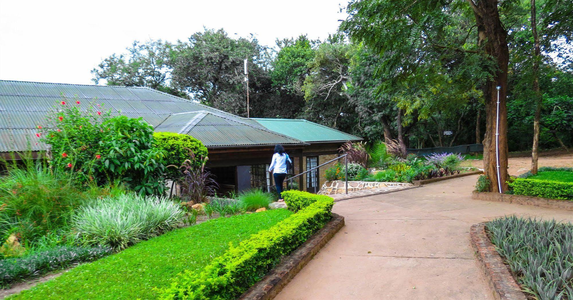 Woodlands Lilongwe Hotel Ngoại thất bức ảnh