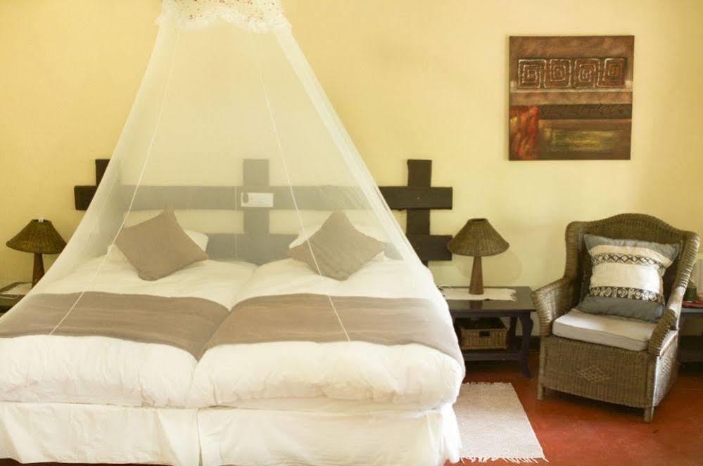 Woodlands Lilongwe Hotel Ngoại thất bức ảnh